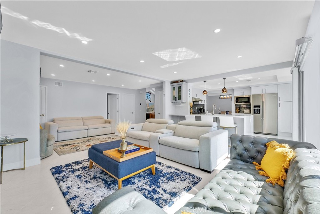 5545 Via Verano Property Photo 8