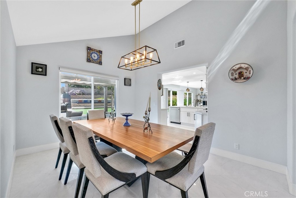 5545 Via Verano Property Photo 13