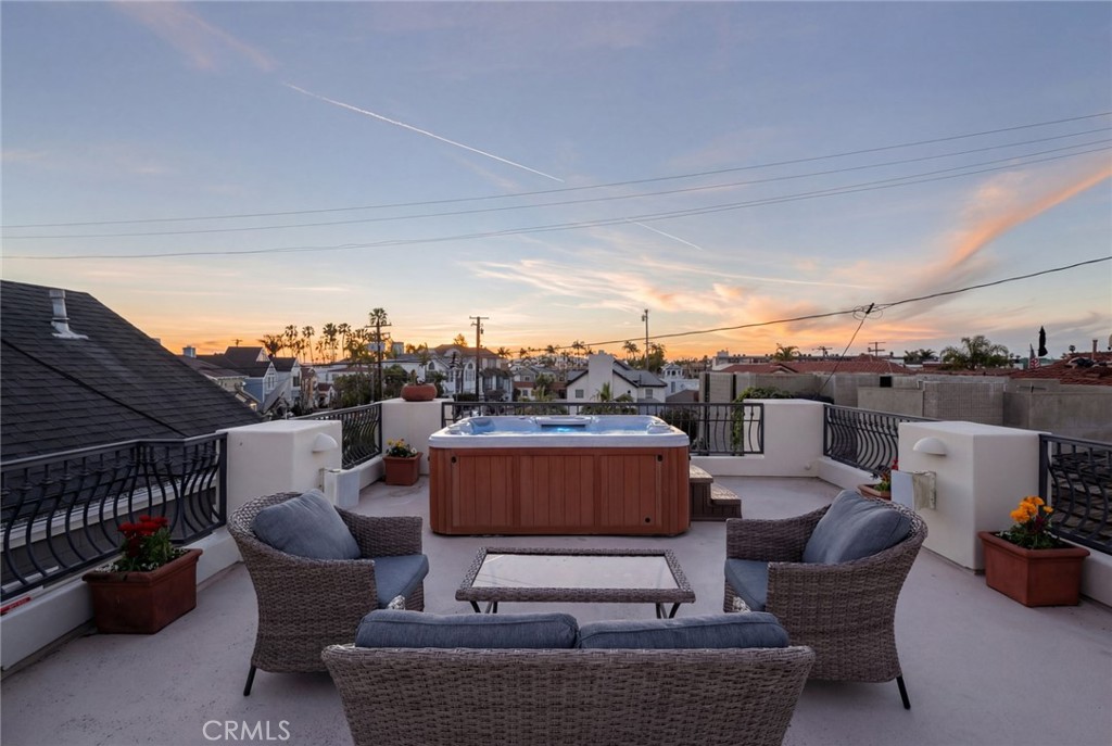 162 Rivo Alto Canal Property Photo 26