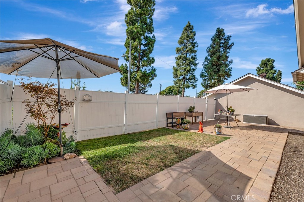 16207 Summershade Property Photo 26