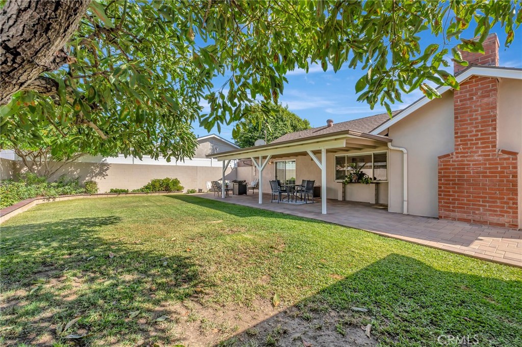 16207 Summershade Property Photo 28