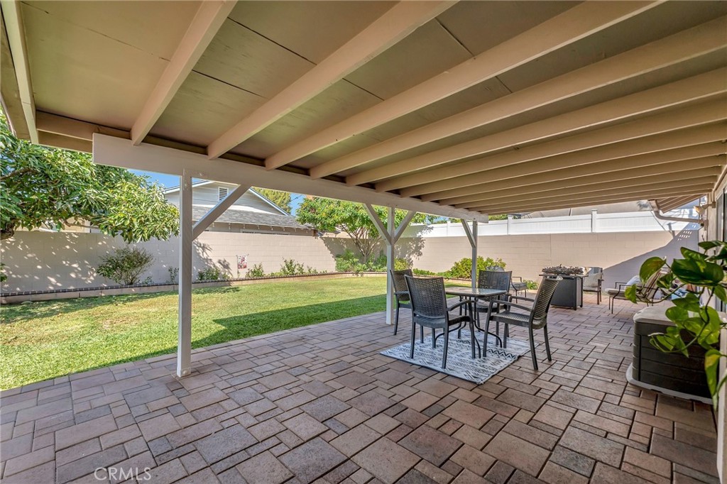 16207 Summershade Property Photo 29
