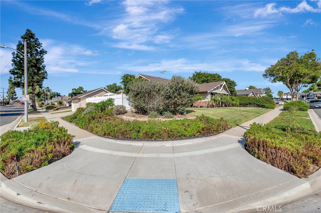 16207 Summershade Property Photo 31