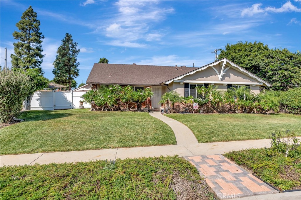 16207 Summershade Property Photo 32
