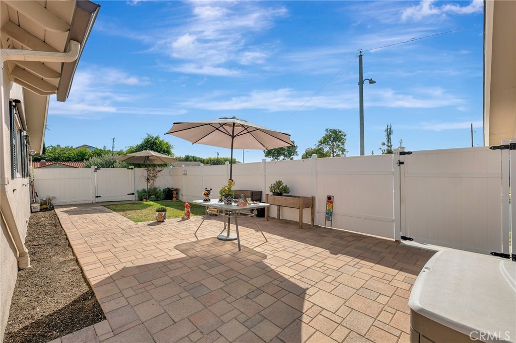 16207 Summershade Property Photo 33