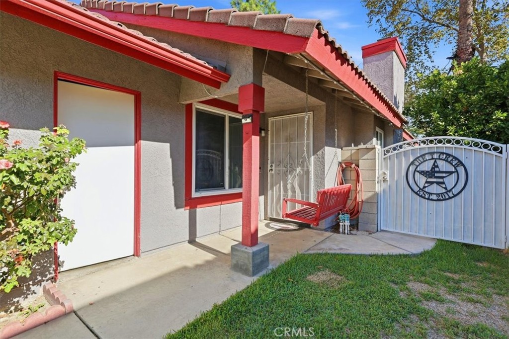 14244 Hillcrest Property Photo 4