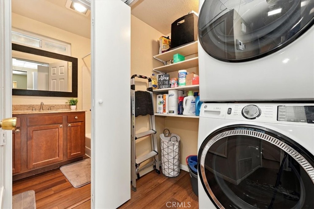 14244 Hillcrest Property Photo 12
