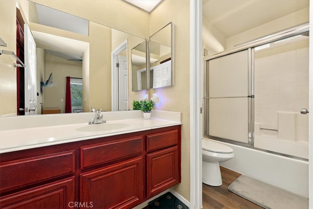14244 Hillcrest Property Photo 16
