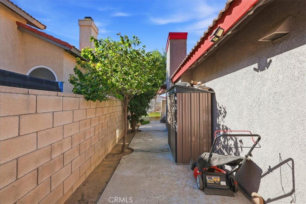 14244 Hillcrest Property Photo 19