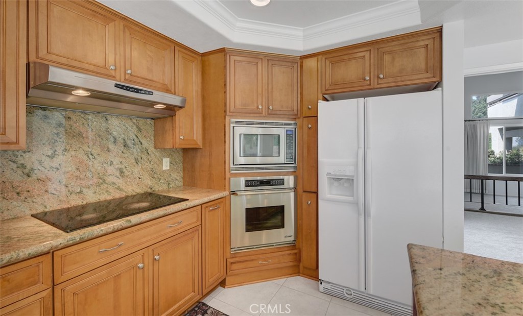 1918 Dana Place Property Photo 6