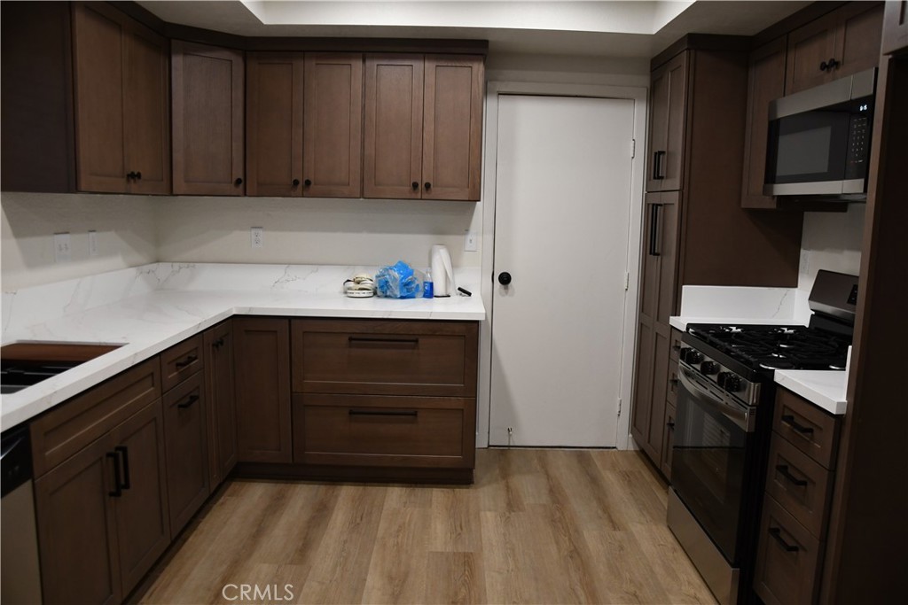 802 E La Veta Property Photo 14