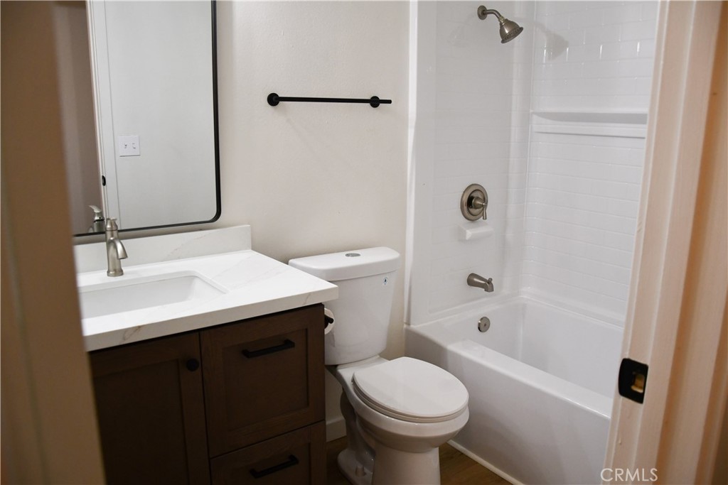 802 E La Veta Property Photo 28