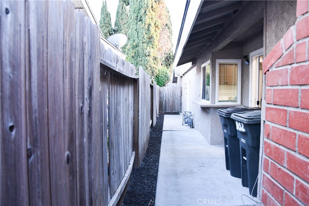 802 E La Veta Property Photo 35