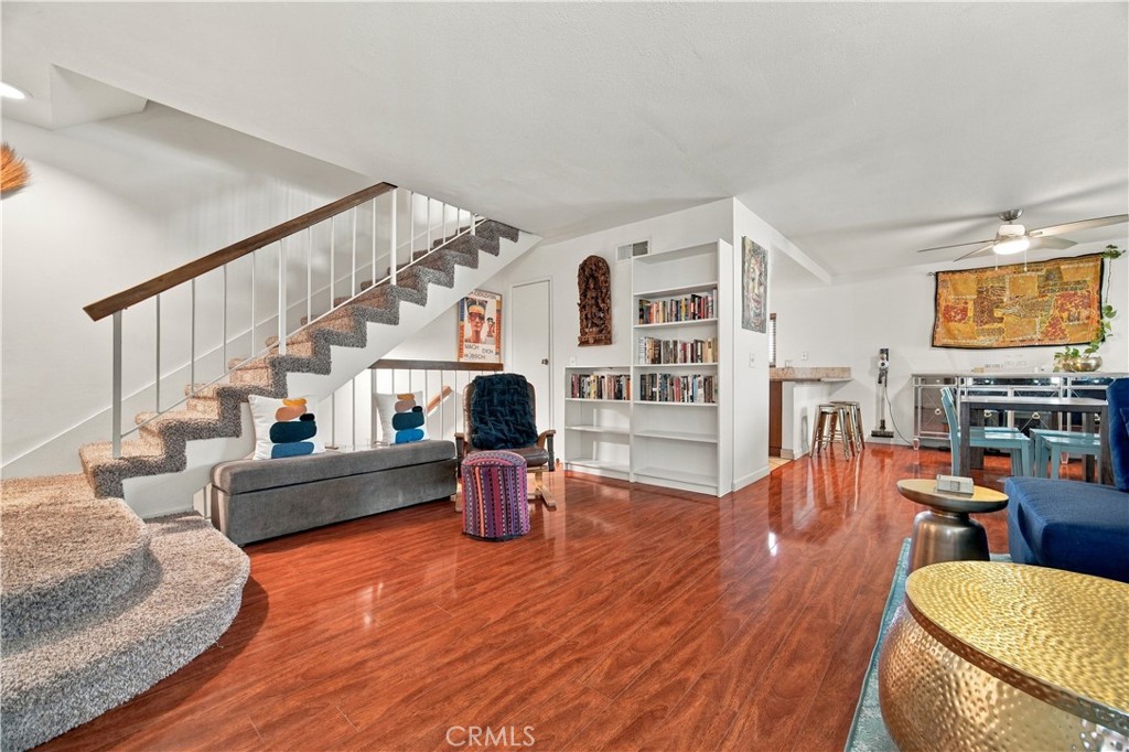 1545 W Jefferson Blvd Property Photo 1