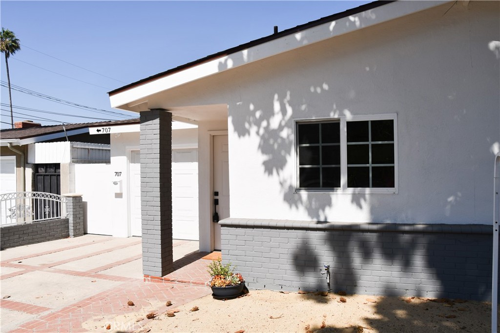 709 W Palm Property Photo 3