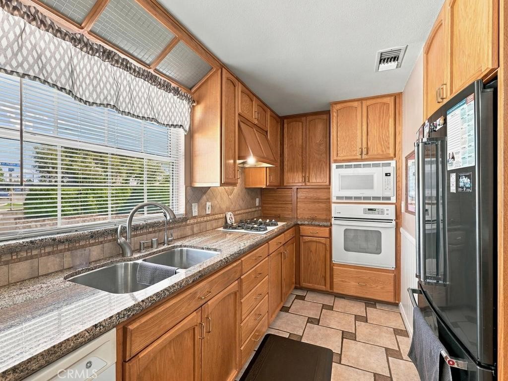 10471 Saint Alban Street Property Photo 11