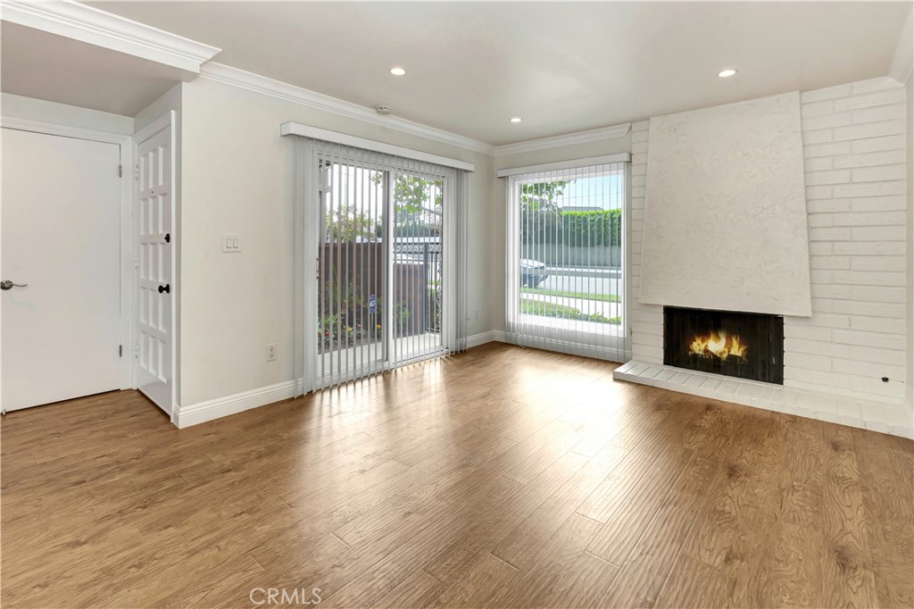 6907 Orangewood Property Photo 8