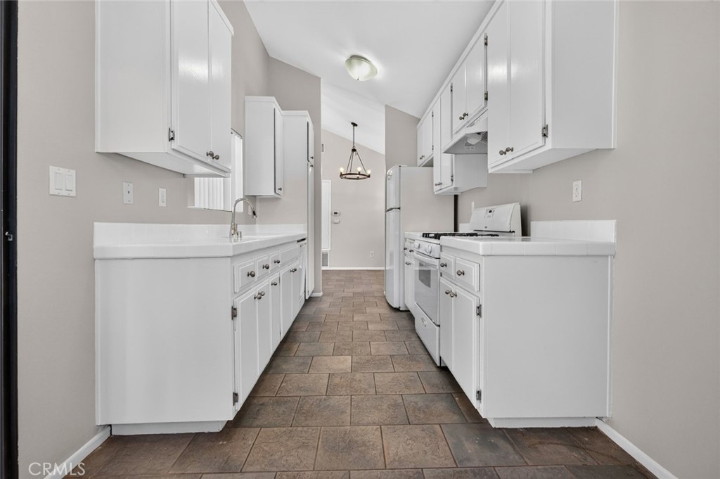 4140 Workman Mill Road 203 Property Photo 14