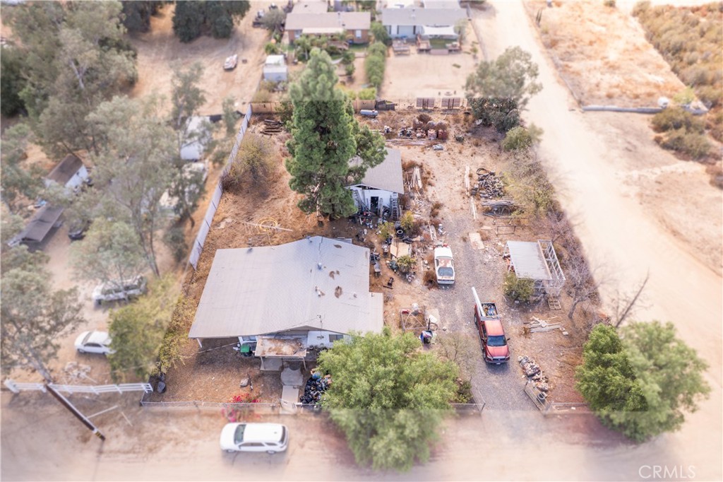 24271 Locust Property Photo 3
