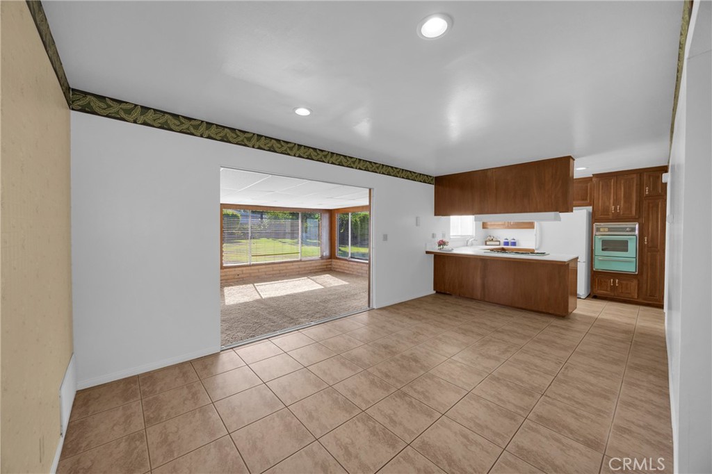 1622 E Morava Property Photo 6