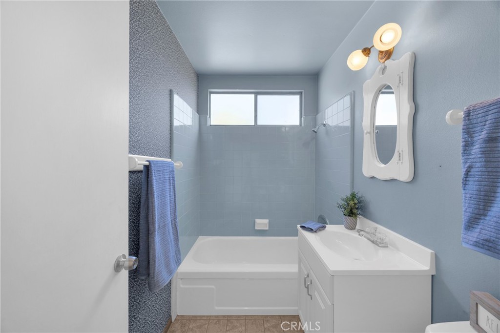 1622 E Morava Property Photo 34