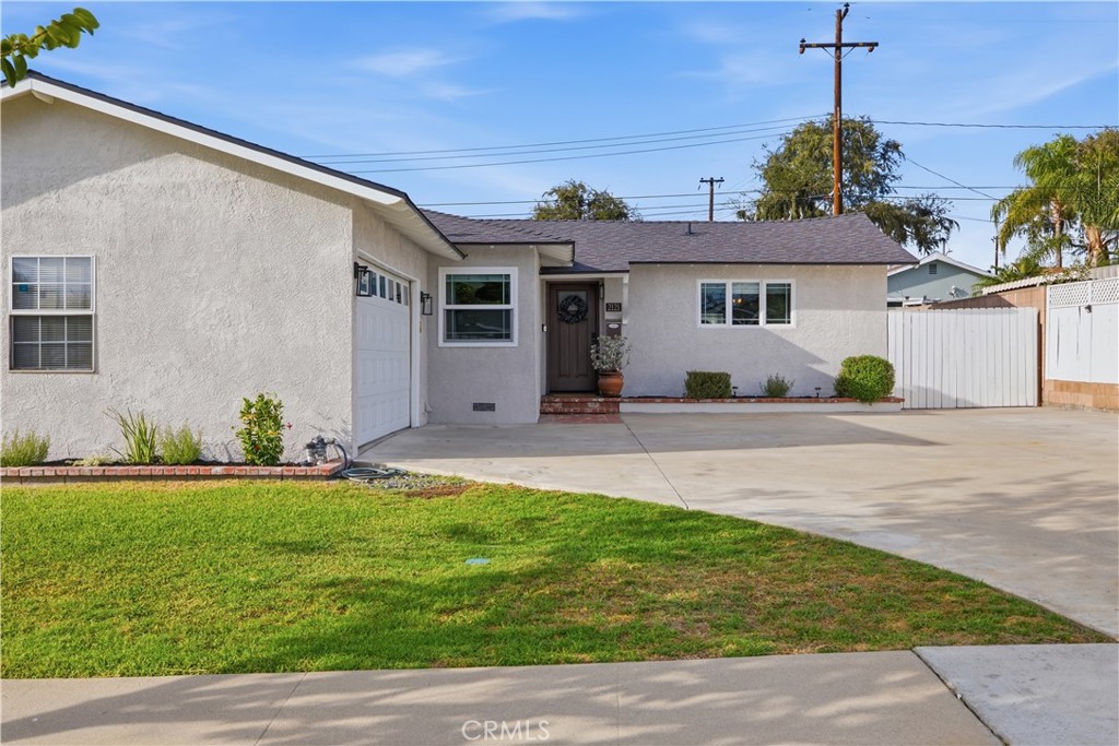 2121 Merced Property Photo 1