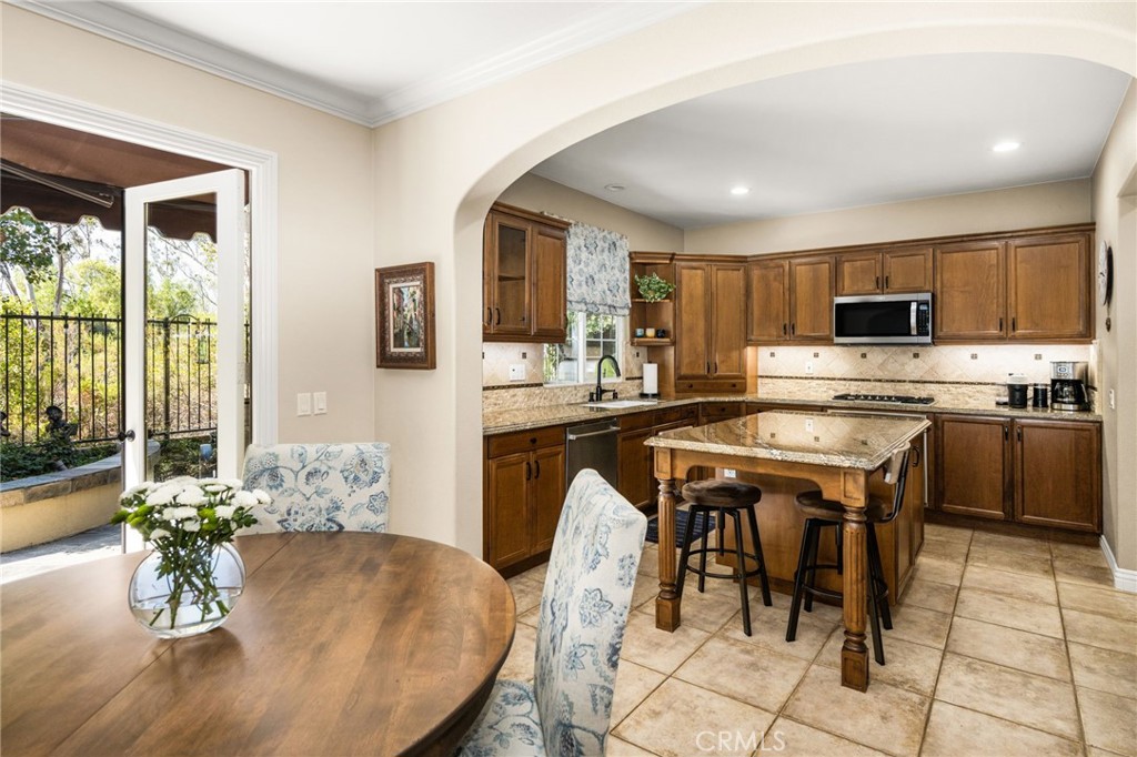 101 Talmadge Property Photo 10