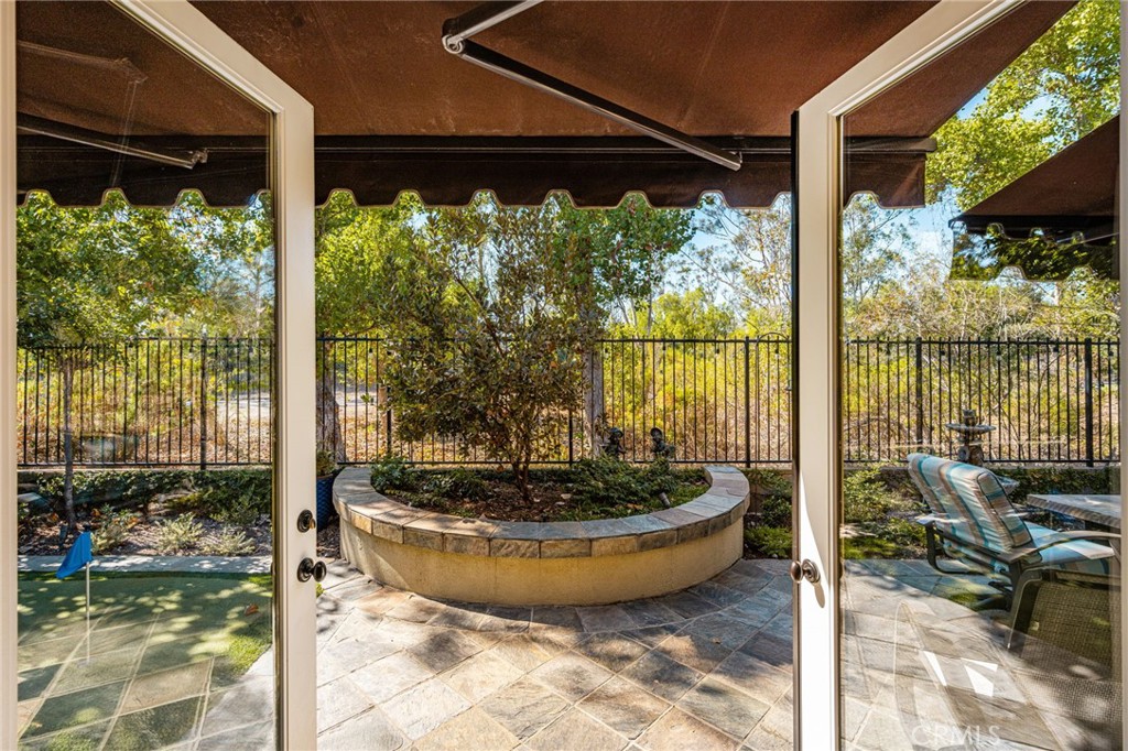 101 Talmadge Property Photo 15