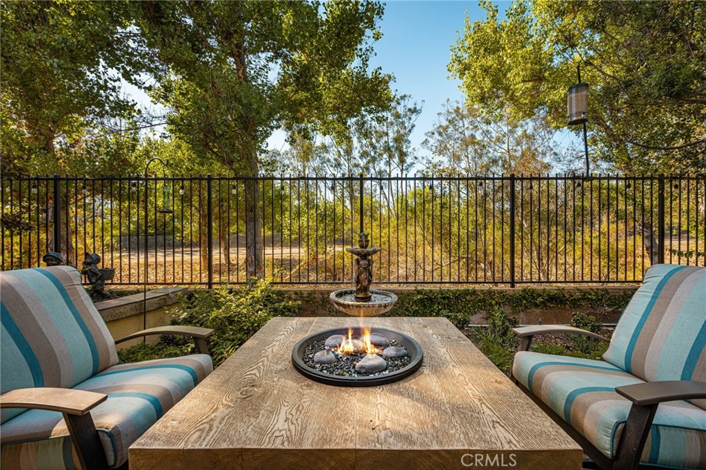 101 Talmadge Property Photo 17