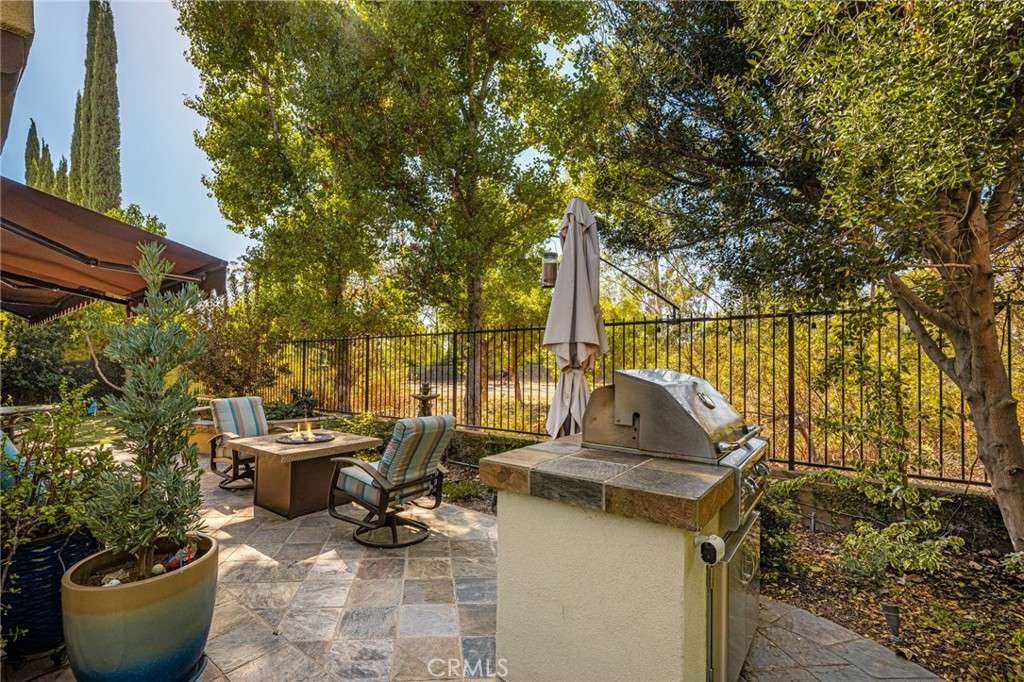 101 Talmadge Property Photo 18