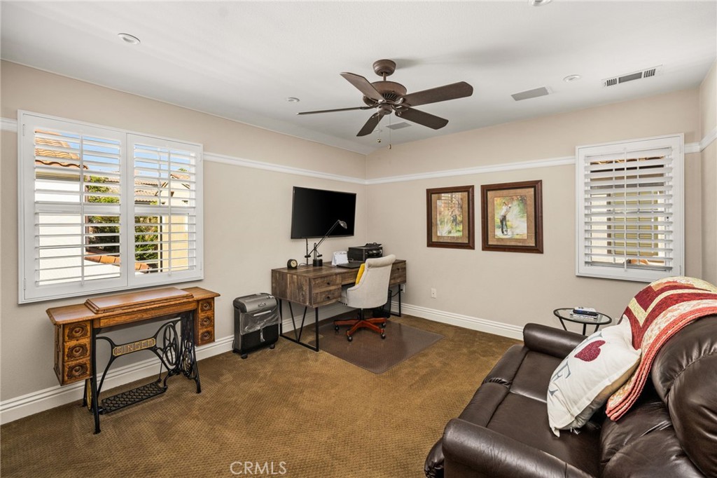101 Talmadge Property Photo 27