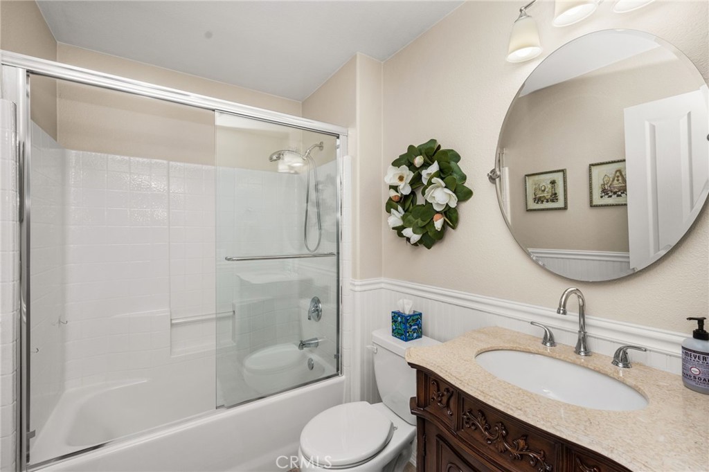 101 Talmadge Property Photo 28