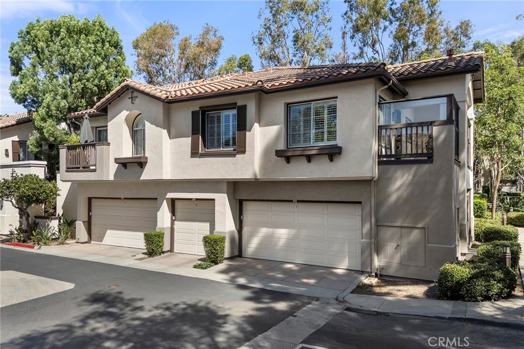 2960 Champion 408 Property Photo 1