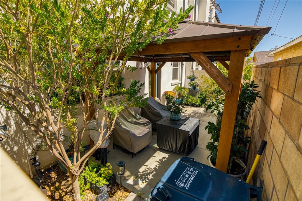 17540 Cameron Lane 102 Property Photo 11