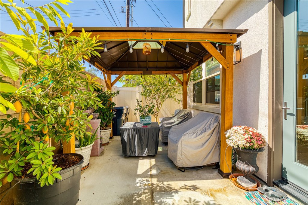 17540 Cameron Lane 102 Property Photo 14