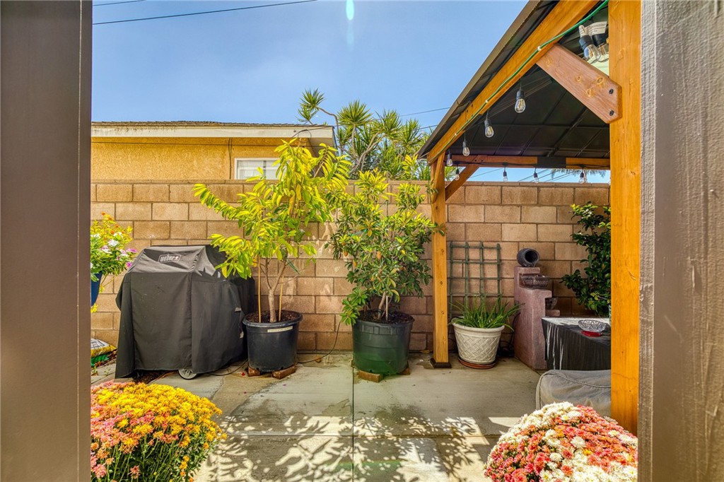17540 Cameron Lane 102 Property Photo 22