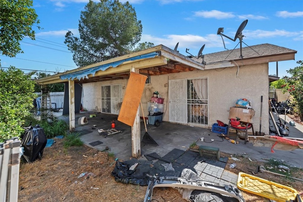 435 Leverett Property Photo 15