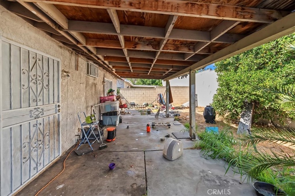 435 Leverett Property Photo 17