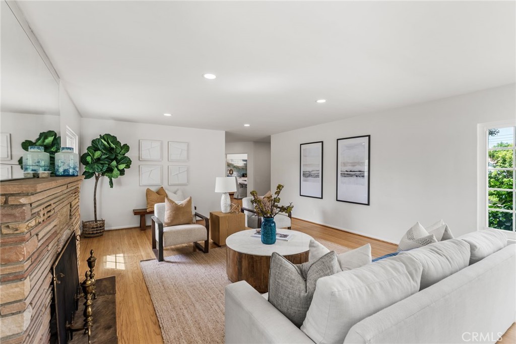 14021 Livingston Street Property Photo 11