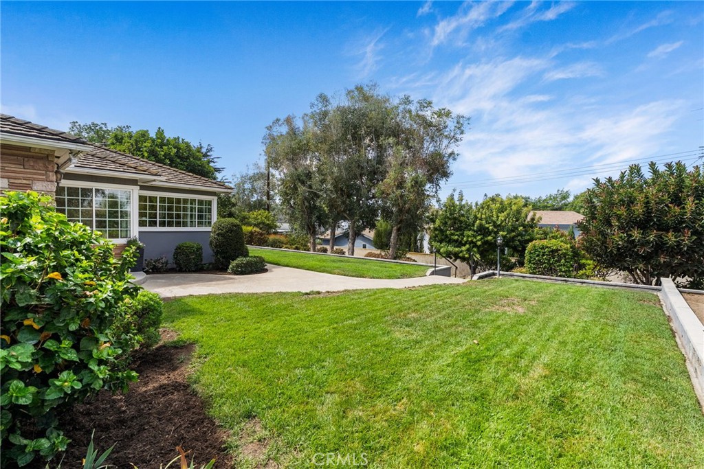 14021 Livingston Street Property Photo 41