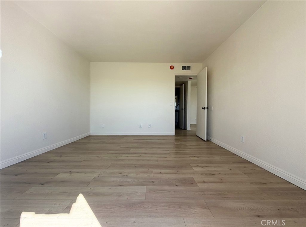 2493 W Acacia Avenue Property Photo 7