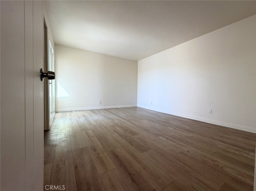2493 W Acacia Avenue Property Photo 10