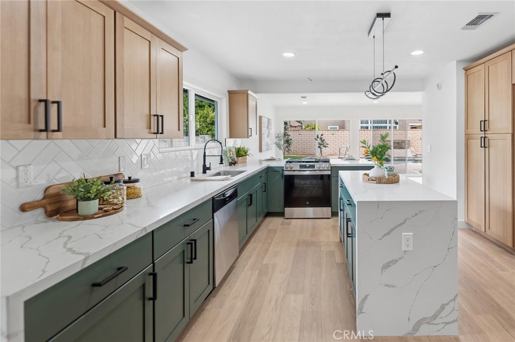 521 W Memory Property Photo 12