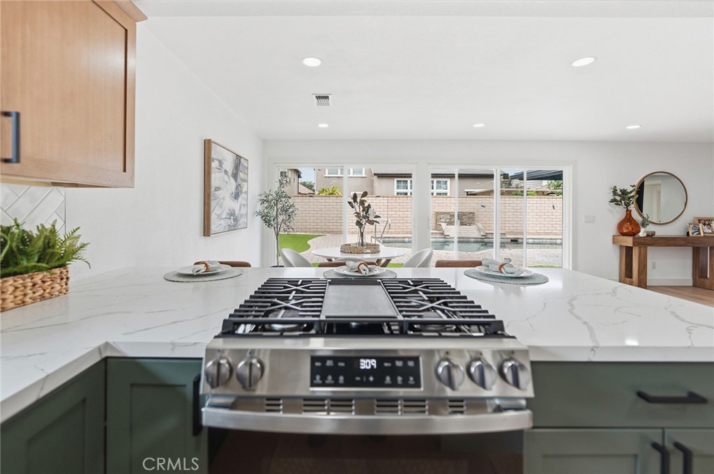 521 W Memory Property Photo 13