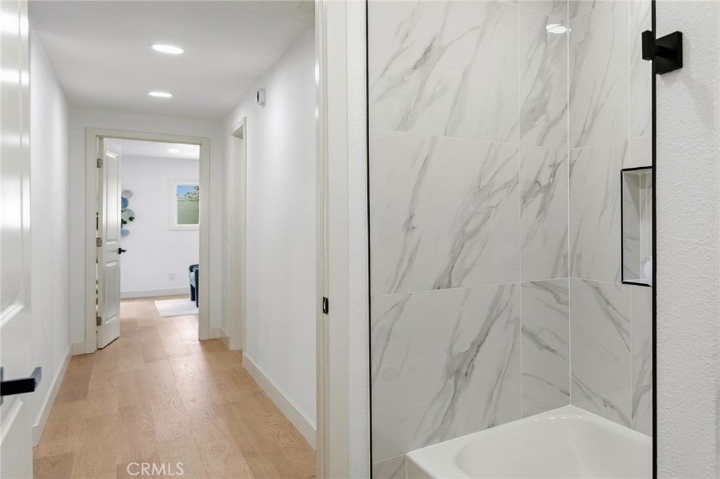 521 W Memory Property Photo 32
