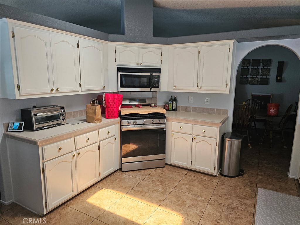 61 Malaga Property Photo 3