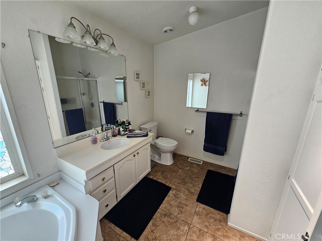 61 Malaga Property Photo 12