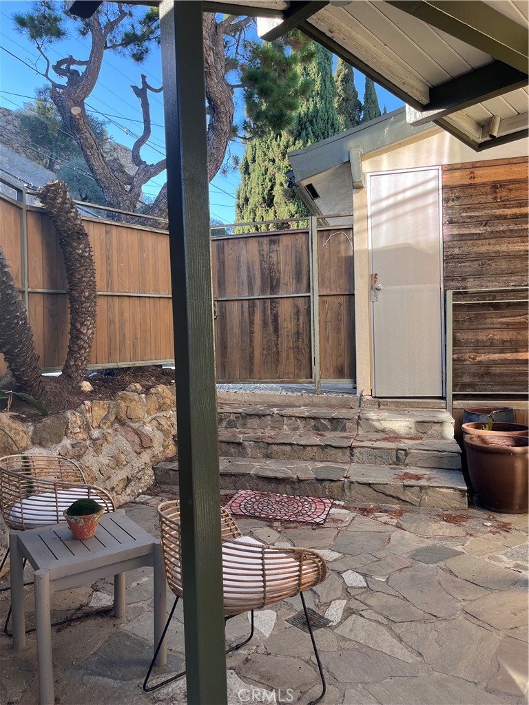 6960 Pacific View Drive Property Photo 27