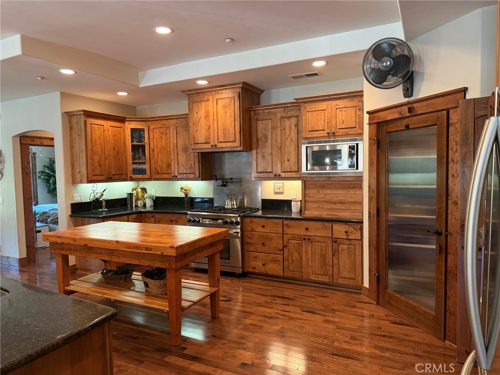 575 Biggs East Property Photo 7