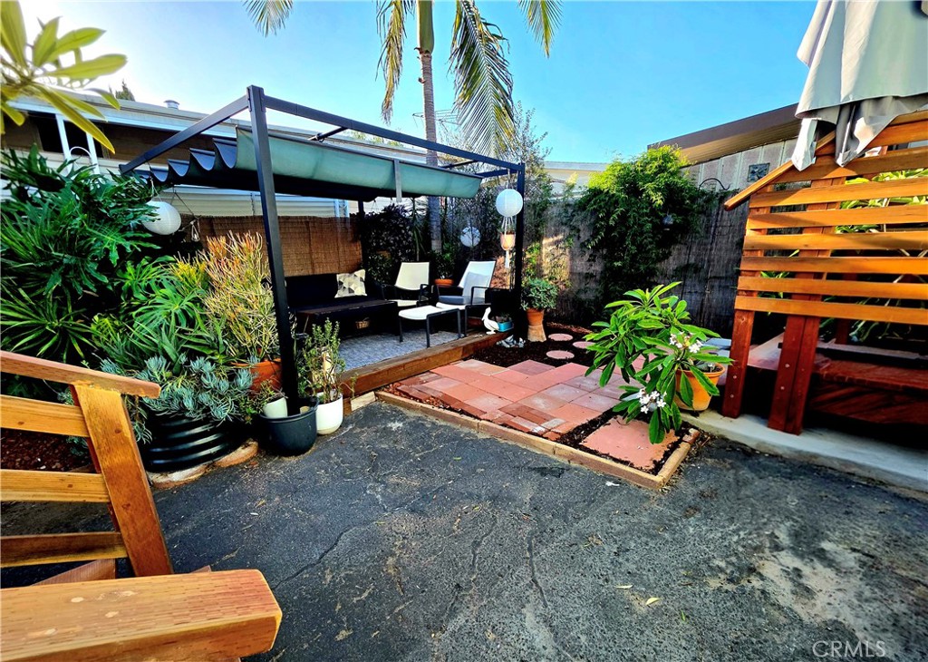 6249 E Emerald Cove 150 Property Photo 1